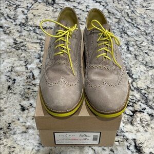 Sz 9.5 Women’s Cole Haan Oxford Shoes - Beige and Yellow